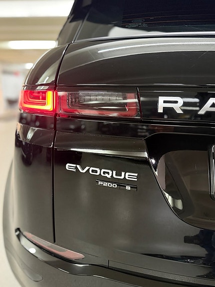 Land Rover Range Rover Evoque 25 of 25