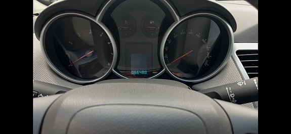 Chevrolet Cruze 9 of 11