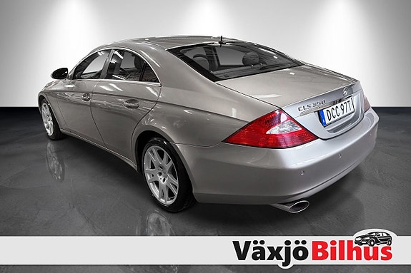 Mercedes-Benz CLS350 3 of 15