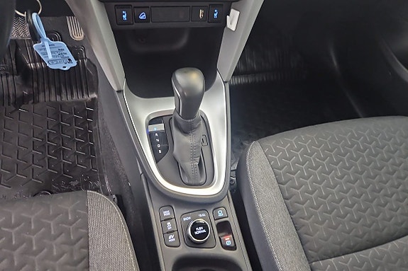 Toyota Yaris Cross 14 of 17