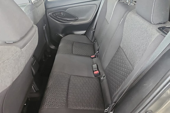 Toyota Yaris Cross 7 of 17