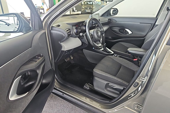 Toyota Yaris Cross 12 of 17