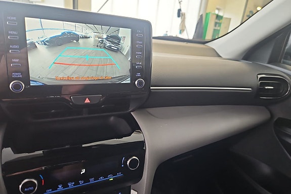 Toyota Yaris Cross 16 of 17