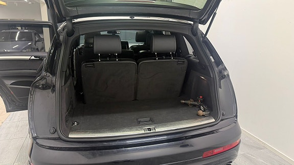 Audi Q7 14 of 21