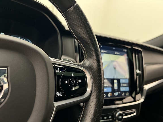 Volvo S90 22 of 30