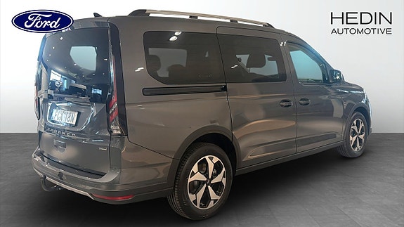 Ford Connect Tourneo 2 of 9