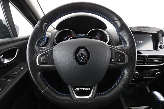 Renault Clio 19 of 30