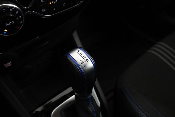Renault Clio 26 of 30
