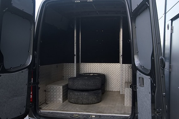 Mercedes-Benz Sprinter 319 15 of 15