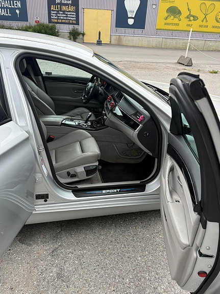 BMW 520d 6 of 12