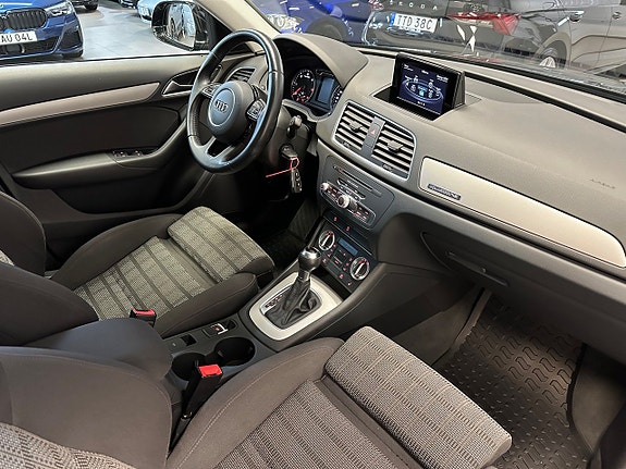 Audi Q3 13 of 28