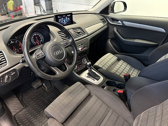 Audi Q3 12 of 28