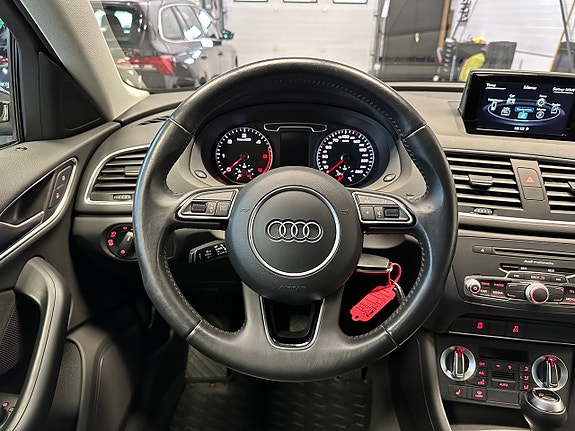 Audi Q3 20 of 28