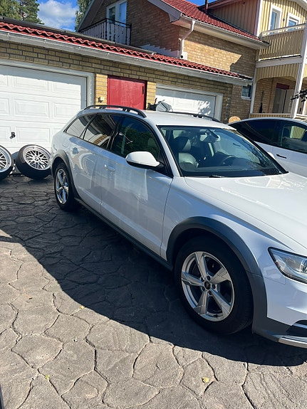 Audi A6 allroad 4 of 17