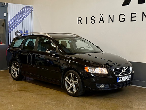 Volvo V50 4 of 18