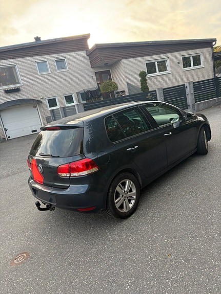 Volkswagen Golf VI 2 of 11