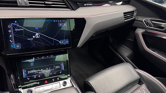Audi Q8 13 of 26