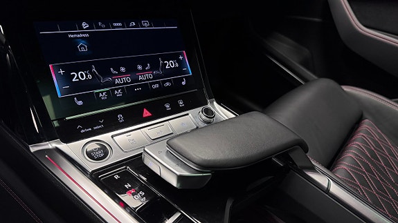 Audi Q8 15 of 26