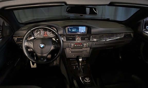 BMW 335i 11 of 23