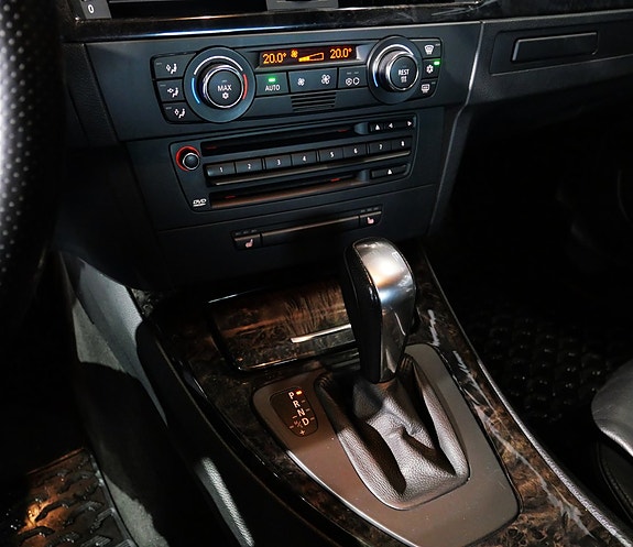 BMW 335i 14 of 23