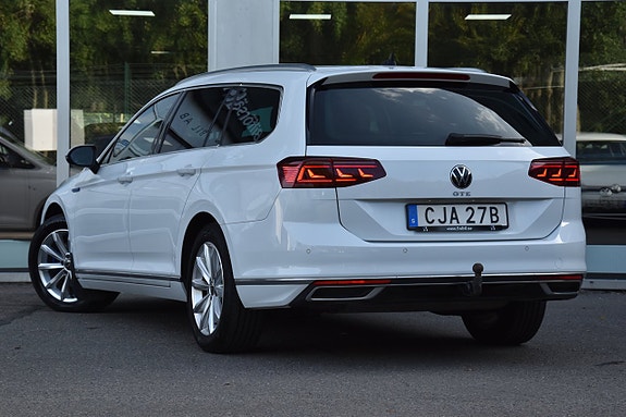 Volkswagen Passat 5 of 25