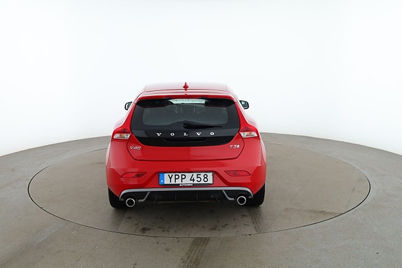 Volvo V40 4 of 30