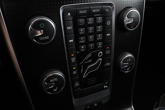 Volvo V40 24 of 30