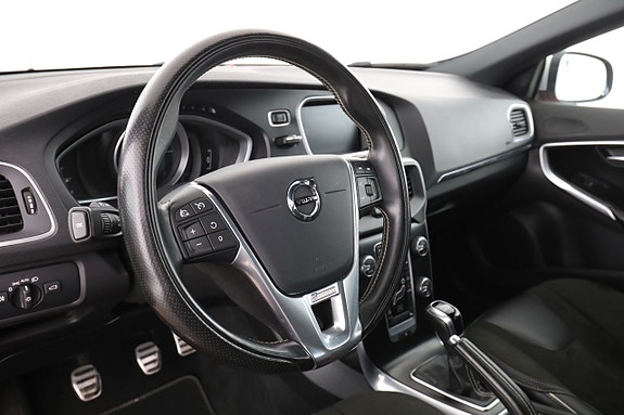 Volvo V40 26 of 30