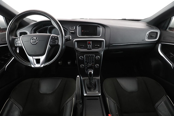 Volvo V40 27 of 30