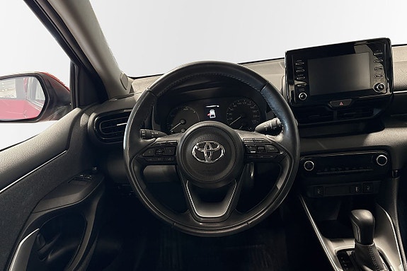 Toyota Yaris 10 of 14