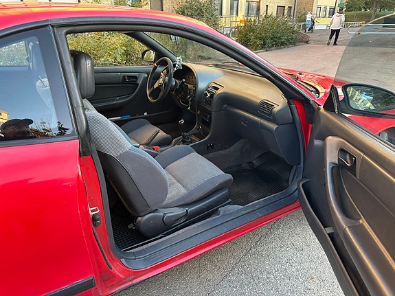 Toyota Celica 6 of 7