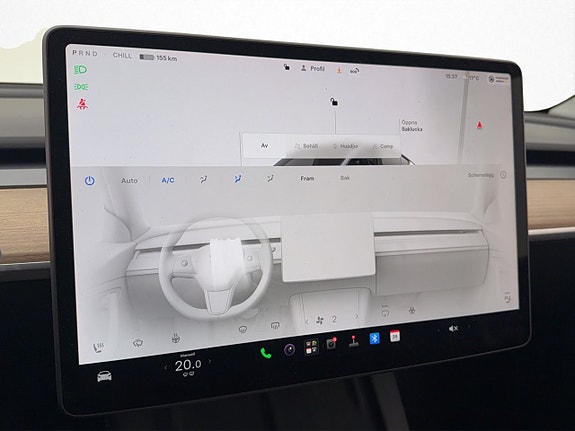Tesla Model Y 24 of 30