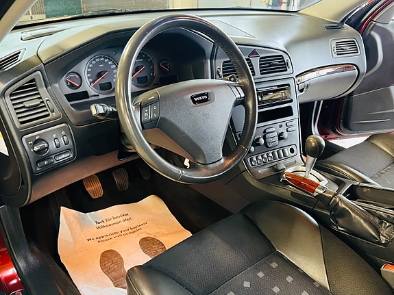 Volvo S60 14 of 19