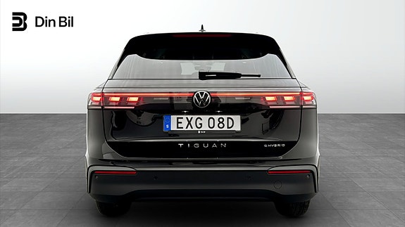 Volkswagen Tiguan 5 of 19