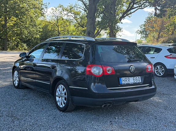 Volkswagen Passat 7 of 19