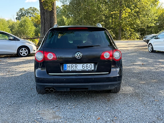 Volkswagen Passat 6 of 19