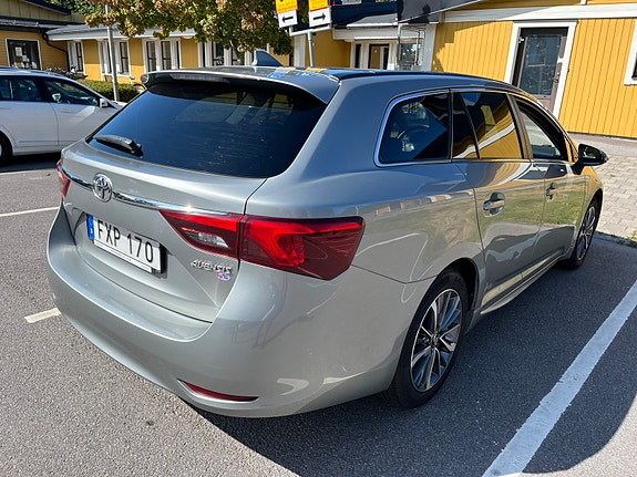Toyota Avensis 9 of 10
