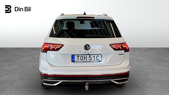 Volkswagen Tiguan 5 of 18