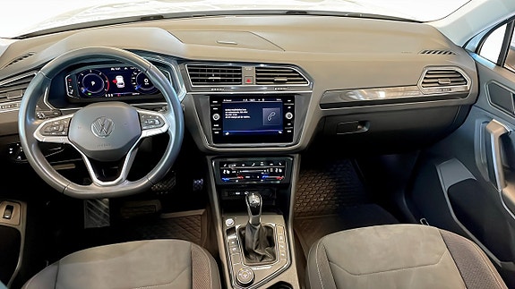 Volkswagen Tiguan 10 of 18