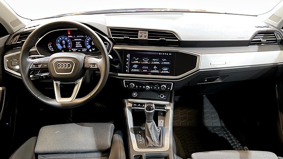 Audi Q3 10 of 20