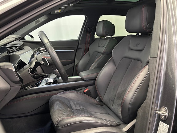 Audi Q8 e-tron 10 of 18
