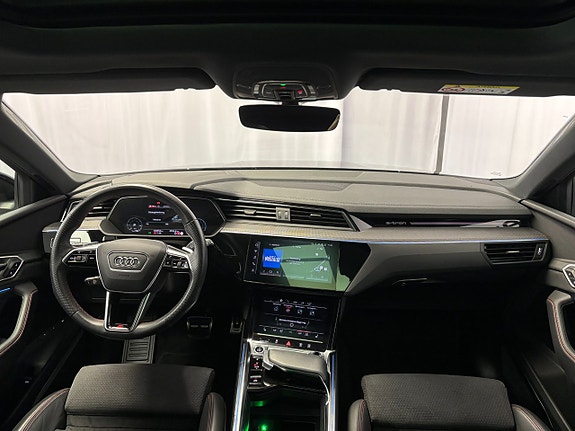 Audi Q8 e-tron 12 of 18