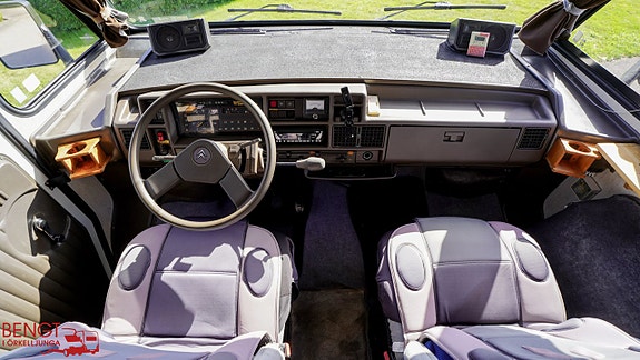 Elnagh Magnum 660 SL 20 of 21