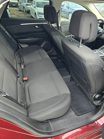Renault Talisman 8 of 12