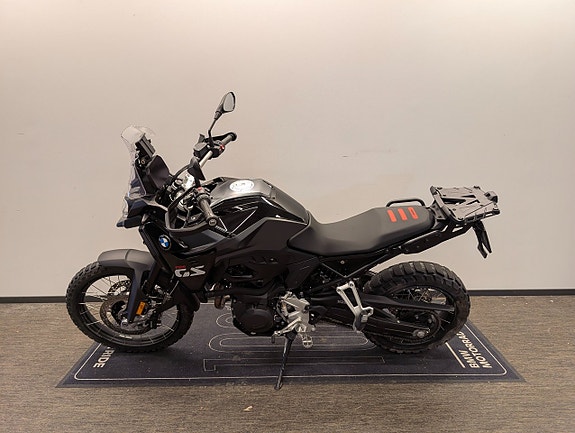 BMW F900GS Lågt Chassi 815mm sitthöjd, Nya däck 4 of 4