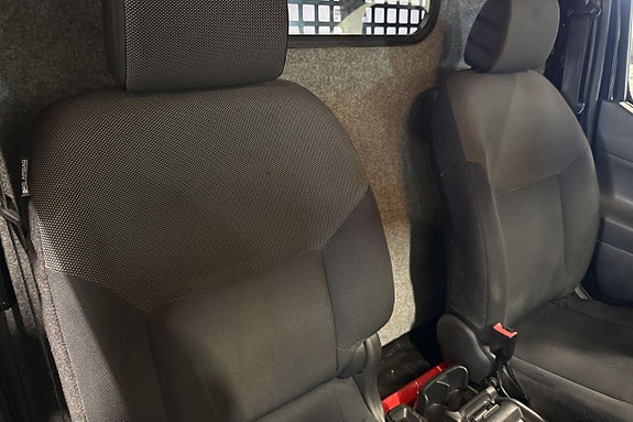 Nissan e-NV200 10 of 17