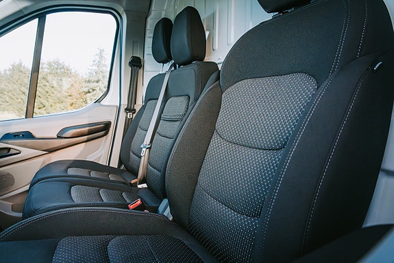 Maxus Deliver 9 8 of 10