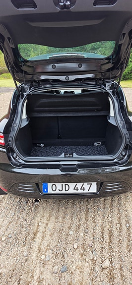 Renault Clio IV 10 of 11