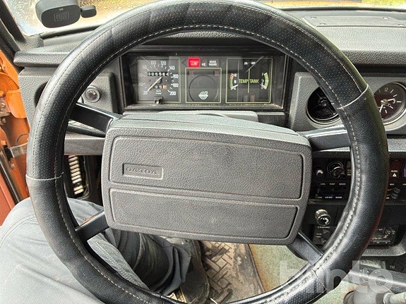 Volvo 145 14 of 23
