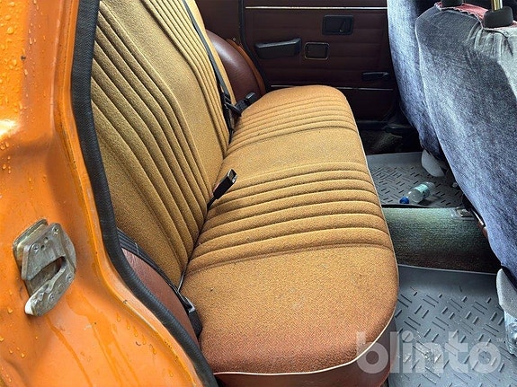 Volvo 145 21 of 23